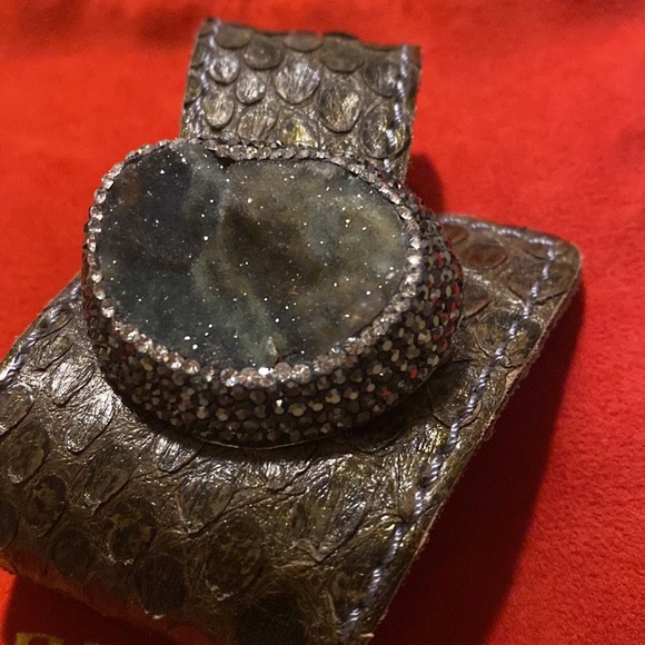 Roni Blanshay Skin/Leather Cuff - Picture 4 of 13